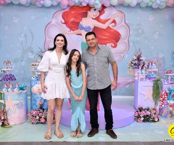 Maria Luiza comemorou seu 10º aniversário em uma animada festa com o tema Ariel