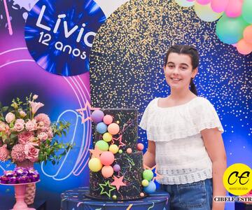 Livia comemorou seu 12 anos em uma animada festa no Alegrart Park